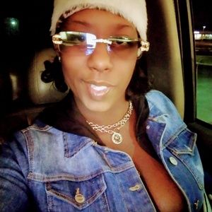 Meet your Posher, Kandrea